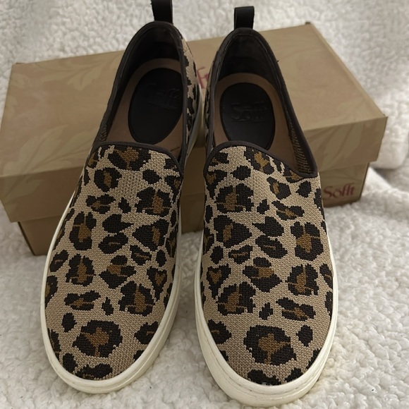 Söfft Somers Slip-On Sneaker (Women) 9M Leopard Tan Knit - Picture 3 of 9